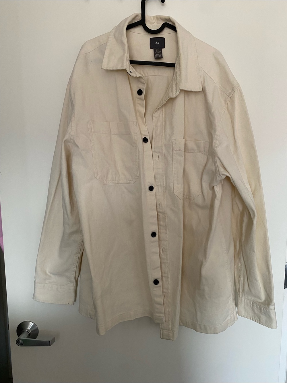 H&M Men’s Cream Button-Front Overshirt with Dark Buttons